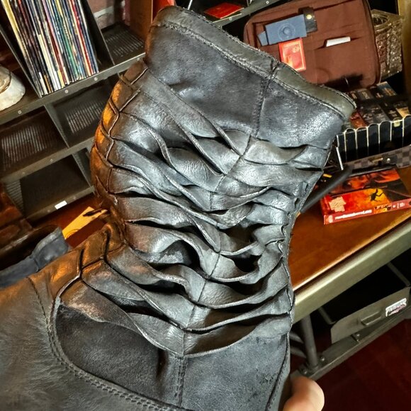 JOHN VARVATOS Simmons Twisted Pavement Boot SZ 10.5 MSRP $1498 - Picture 15 of 16